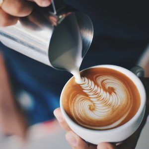 latte-art-basic-workshop-jeanne-gennar-academie-opleidingen-barista (1)